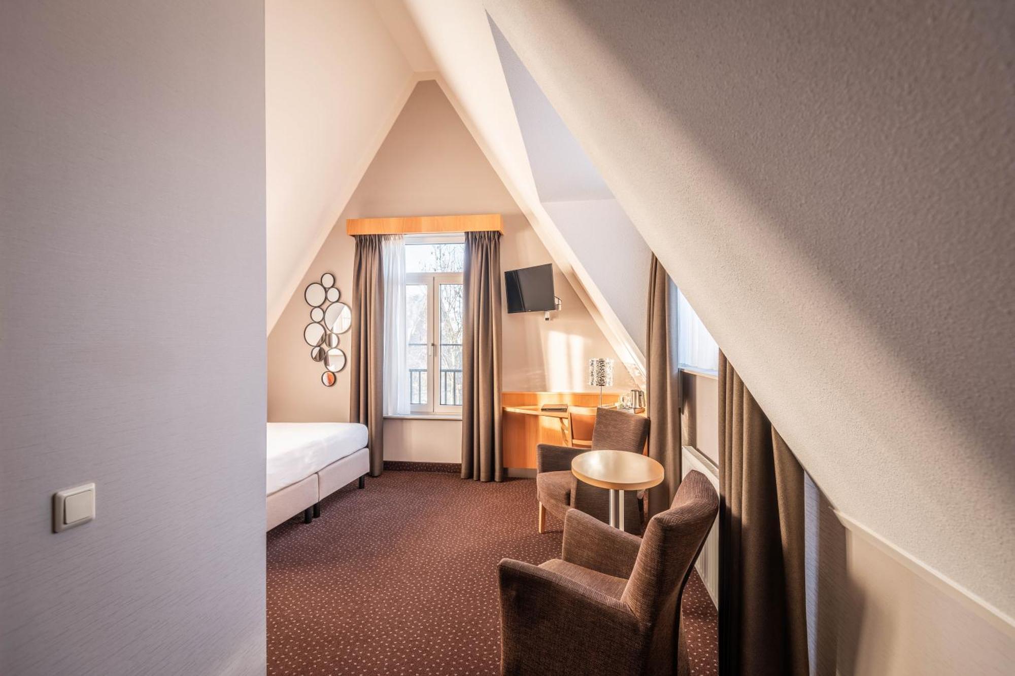 Hotel Aalsmeer Bagian luar foto