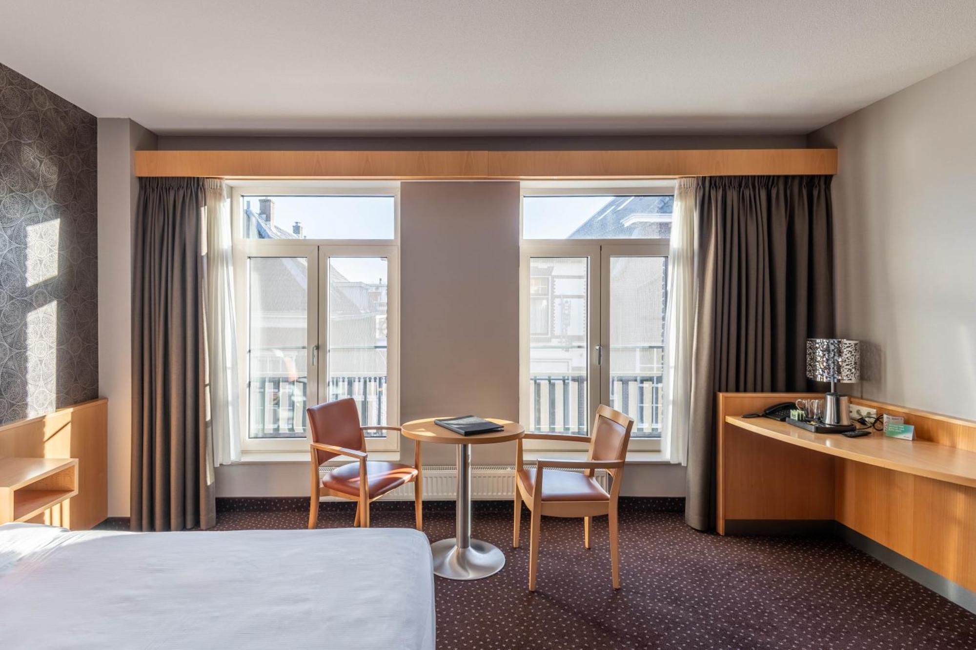 Hotel Aalsmeer Bagian luar foto